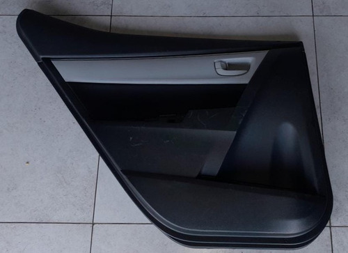 Forro Porta Traseira Lado Esquerdo Toyota Corolla 15/19