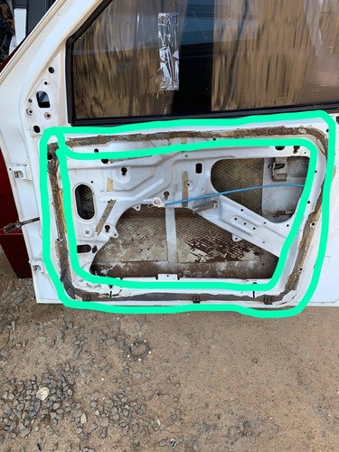 Porta Dianteira Direita Volkswagen Gol 99 C/detalhe