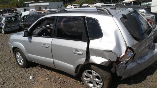 Sucata Hyundai Tucson 2.0 143cvs Flex 2015 Rs Caí Peças