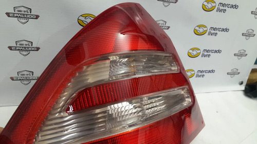 Lanterna Esquerda Mercedes-benz C180k 2002 A 2007