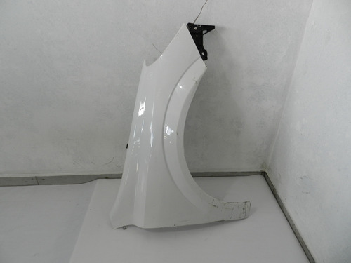 Para-lama Direito Gm Vectra Gt Hatch 2010 Com Detalhes