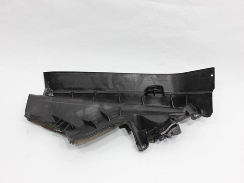 Defletor Cofre Motor Lado Direito Bmw X5 07/13 Usado (412)