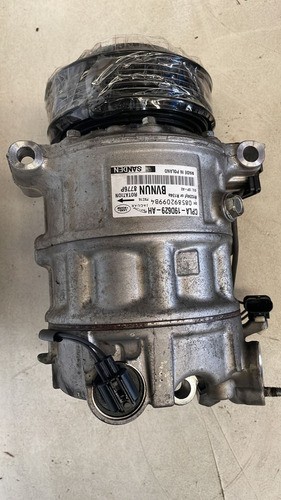 Compressor Ar Condicionado Land Rover R.r Sport