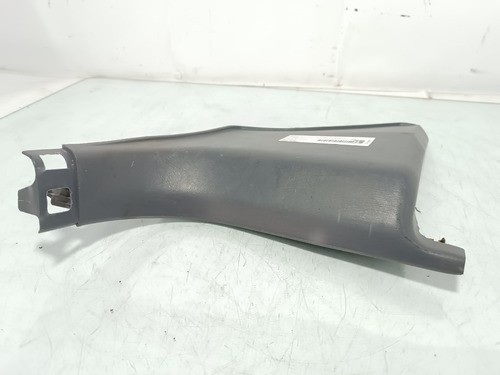 Moldura Pe Coluna Lado Direito Hilux Sw4 1996/2004