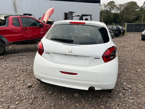 Tampa Porta Malas Peugeot 208 2017