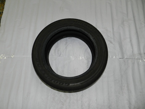 Pneu Goodyear 225/50 Aro 17 60% Vida Com Detalhe