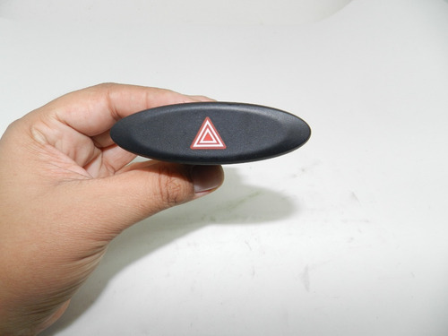 Botão Pisca Alerta Toyota Etios 2018 15b060