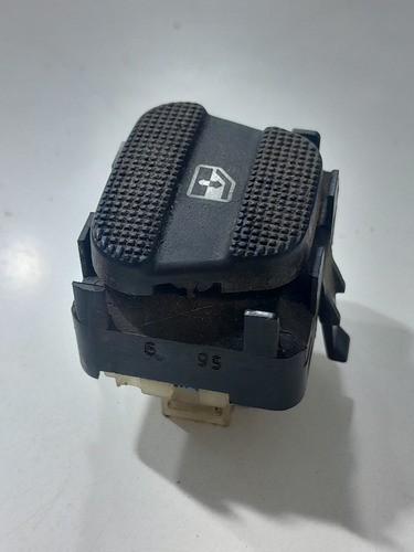 Botao Vidro Eletrico Diant.direito Volkswagen 94/98 (vj) E95