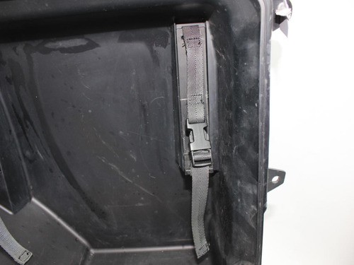 Caixa Ferramentas Porta Malas Hilux Sw4 96/04 (384)