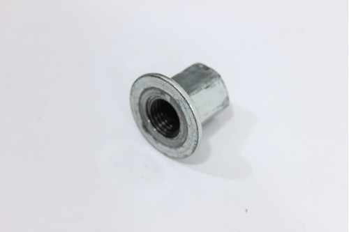 Porca Polia Bomba Alta Presso Hilux 05/15 (133)