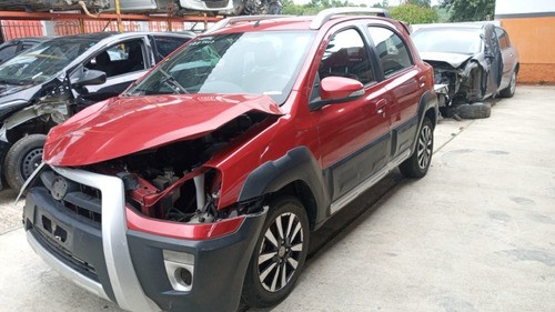 Sucata Toyota Etios Cross 1.5 96cvs Flex 2015 Rs Caí Peças 