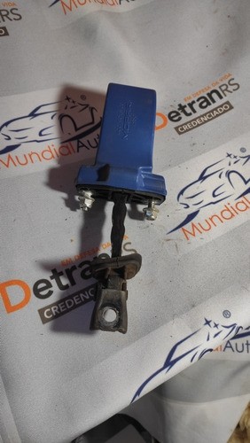 Limitador De Porta Fiat Mobi Dianteira Esquerda Orig 2415