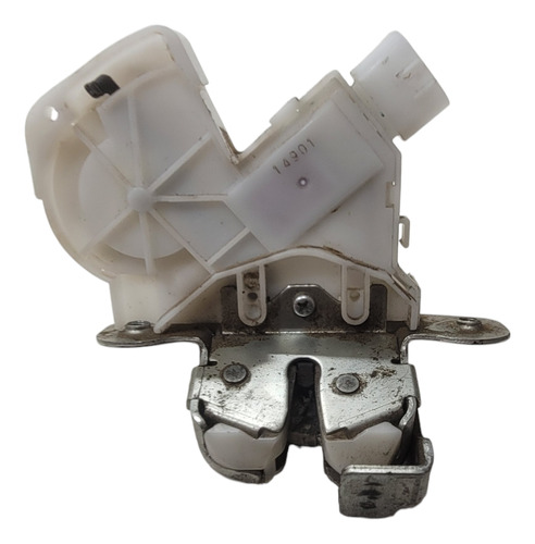 Fechadura Porta Malas Traseira Toyota Etios 1.5 12/16 (al)