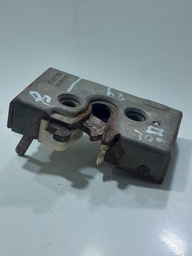 Fechadura Porta Diant.direita Vw Gol 1982/1995 (vj) E103