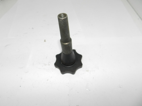 Suporte Fixação Estepe Renault Sandero Scenic 7703041034
