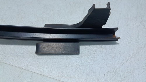 Guia Do Vidro Porta Traseira Esquerda Hilux Sr5 1995/2004