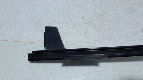 Guia Do Vidro Porta Traseira Direita Hilux Sr5 1995/2004