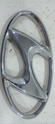 Emblema Grade Dianteira Hyundai Hr 05/12 864106a000 (r)