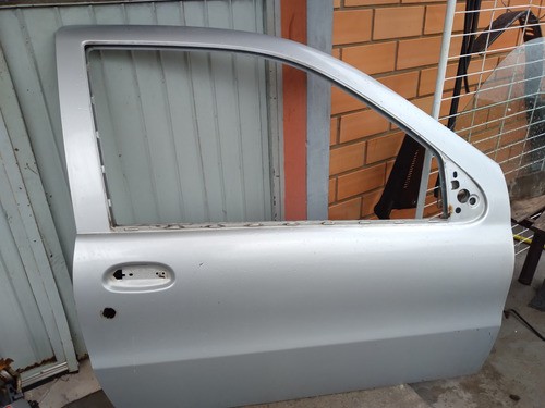 Porta Lado Direito Fiat Strada 1996 98 99 00 01 02 2003 5083