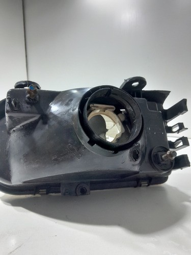 Farol Lado Direito Volkswagen Gol Cli 1996/1999 (vj) E90