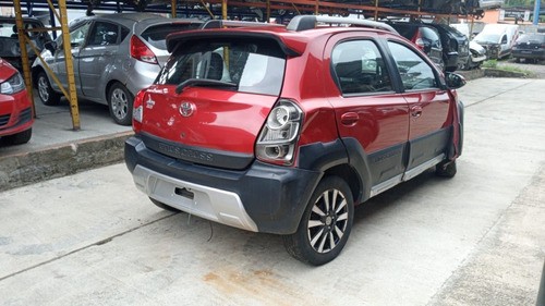 Sucata Toyota Etios Cross 1.5 96cvs Flex 2015 Rs Caí Peças 