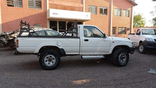 Hilux Cabine Simples 3.0 Diesel 2004 Motor Cambio Em Peças 