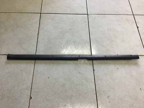 Moldura Soleira Esquerda Fiat Uno Mille 2p 04/13 21582*