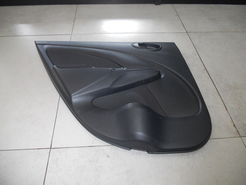 Forro Porta Traseiro Esquerdo Toyota Etios 2013 A 2020