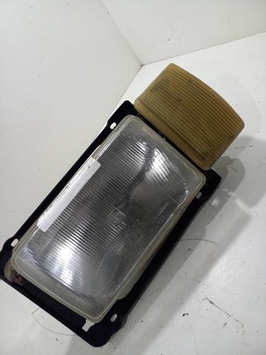 Farol Esquerdo Vw Santana Quantum 84a90 (r)