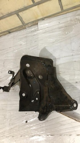 Caixa / Suporte Da Bateria Toyota Etios 