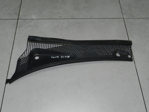 Grade Churrasqueira Esquerda Ford Focus 01 A 2008 C Detalhe