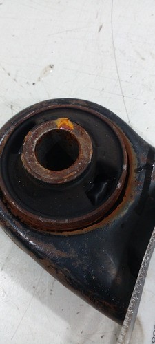 Bandeja Suspensão D.e Honda Fit 2001/05 (r)