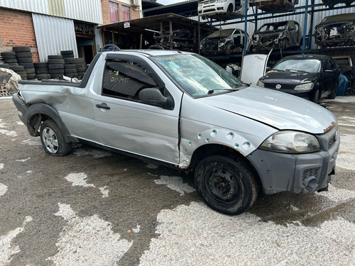 Fiat Strada 1.4 88cvs Flex 2017/2017 - Disponivel Em Peças