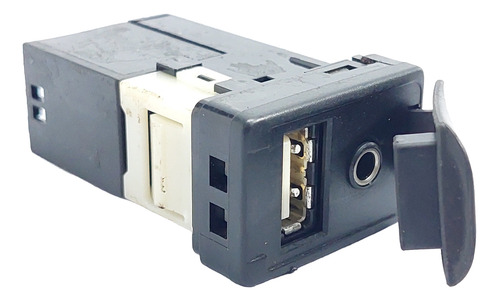 Entrada Usb / Auxiliar Toyota Prius Ano 2010 A 2015