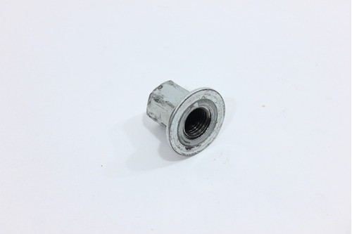 Porca Polia Bomba Alta Presso Hilux 05/15 (133)