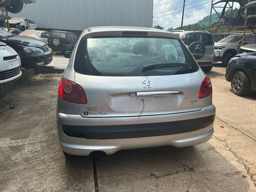 Tampa Porta Malas Peugeot 207 2009/2010