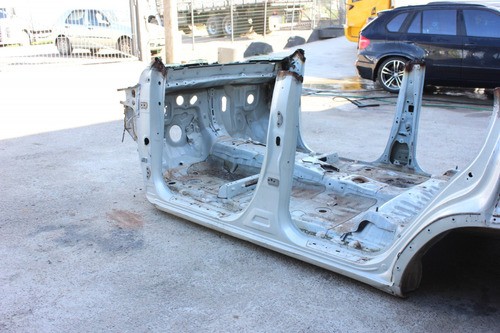 Lateral Caixa Ar Tras/diant Le Hilux Sw4 16/20 Usado (585)