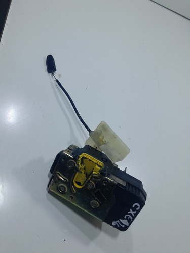 Fechadura Porta Diant.direito Gm Vectra 97/05 (vj) E126