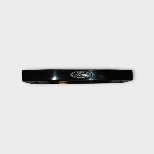 Moldura Luz Da Placa Ford Fiesta Sedan 2003 A 2012