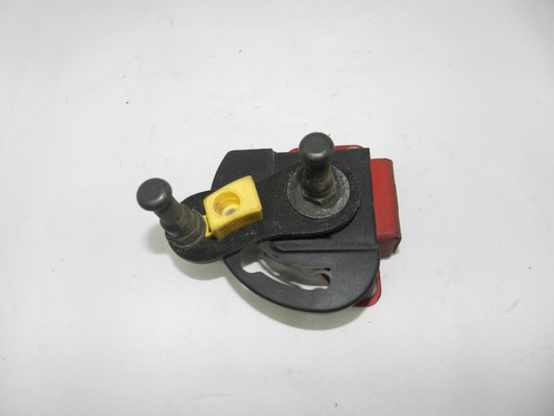 Trava Banco Traseiro Esquerdo Ford Ka 96/00 97 Kg B667k02