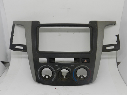 Moldura Comando Ar Toyota Hilux 2005 A 2011 Com Detalhe