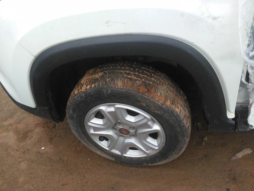 Acabamento Para-lama Dianteiro Esquerdo Fiat Toro 1.8 2019