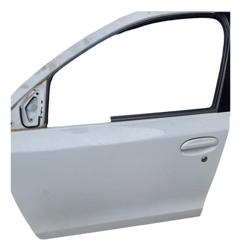 Porta Toyota Etios Sedan 2013 2014 2015 2016 2017 A 2021 