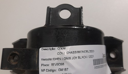 Coxim Direito Motor Onix 1.0 Joy Black 2021 - 95032352