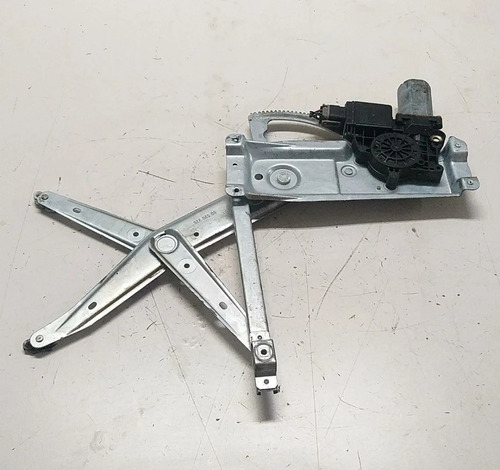 Maquina Vidro Dianteira Direita Gm Vectra 97 A 2005 90520226