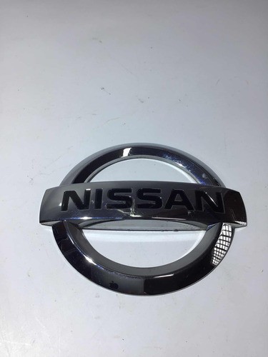 Emblema Tampa Traseira Nissan March