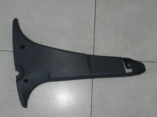 Acabamento Coluna Inferior Direita Renault Sandero 08 A 2014