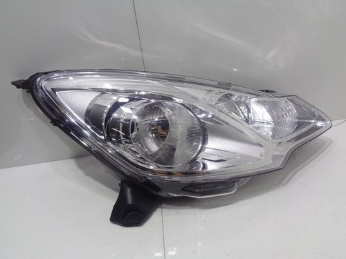 Farol Direito C3 2014