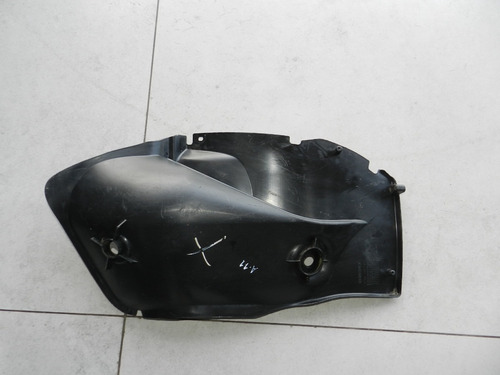 Para-barro Traseiro Direito Renault Sandero 03/13 8200531579