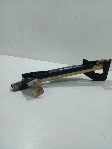 Canaleta Guia De Vidro D.e Ford Fiesta 2s65a223a07 (vj)